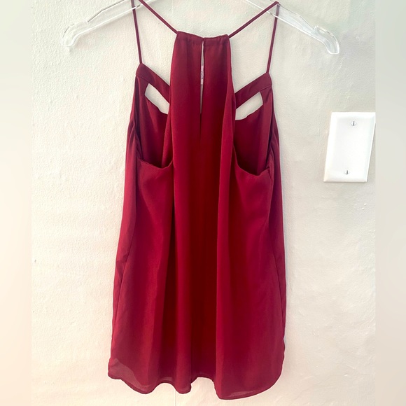 Express Red Tank - Picture 2 of 3